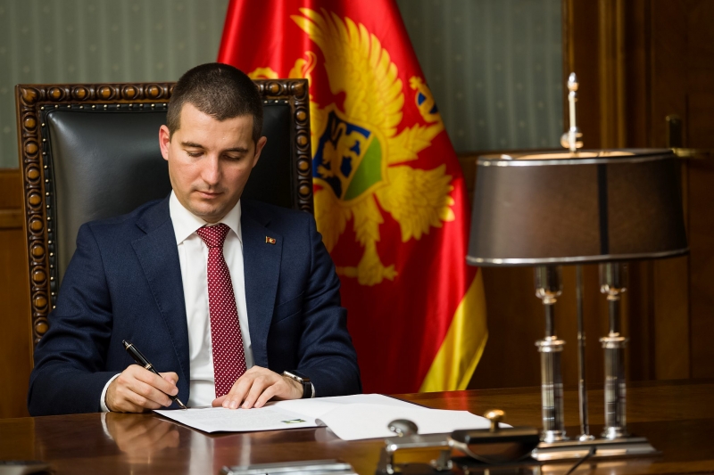 Montenegro’s Parliament Speaker Bečić visits Skopje