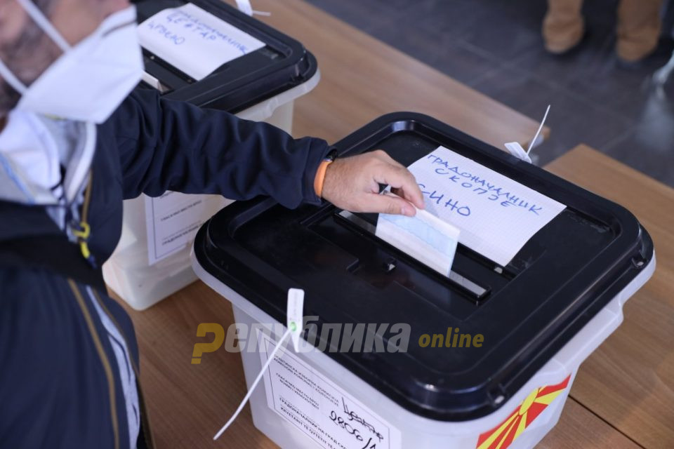Skopje and 43 municipalities elected mayors in the second round