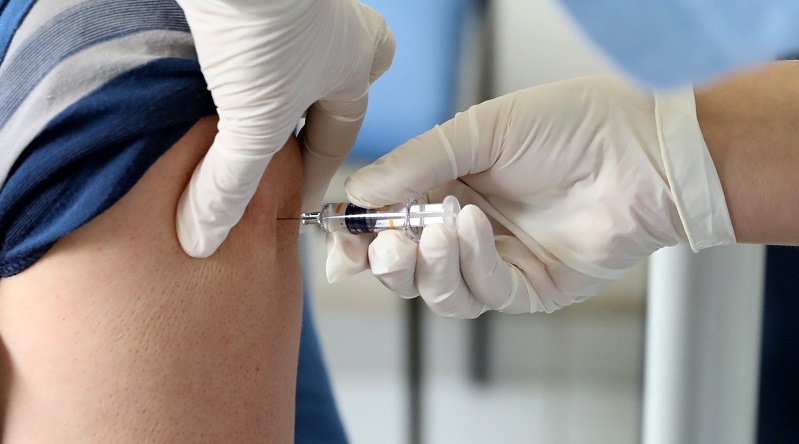 Only 4,600 vaccines issued on Friday and Saturday – most of them as third booster shots
