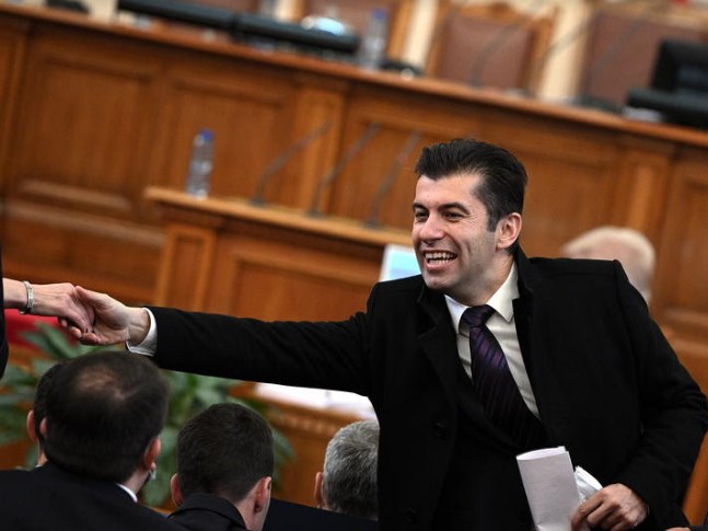 Zaev spoke to Petkov on how to unblock the Macedonia – Bulgaria dispute