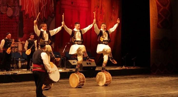 Bulgarians make another bizarre claim, say the “Tanec” folklore ensemble was Bulgarian