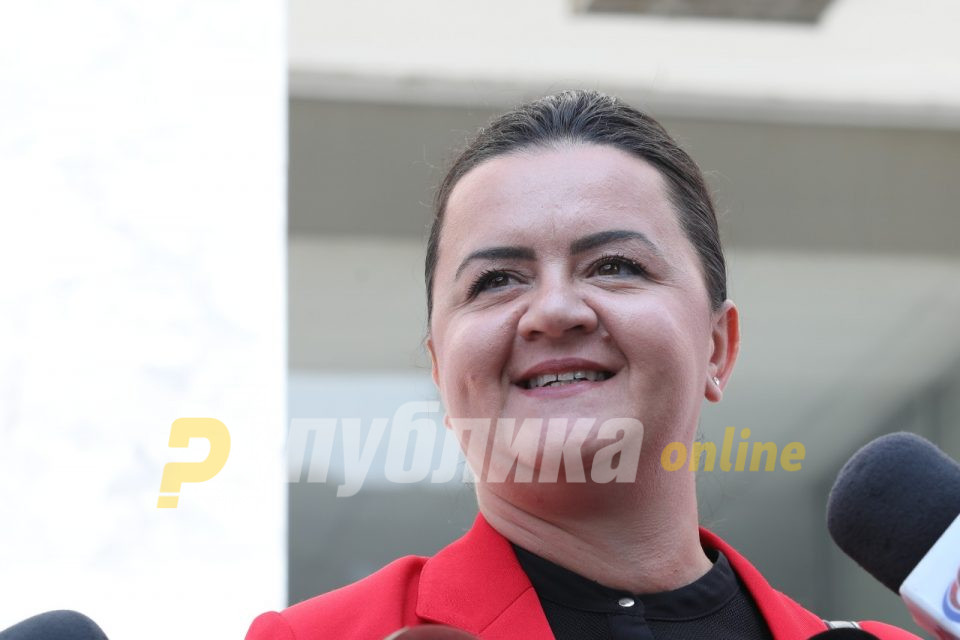 Frosina Remenski announces she will run for SDSM party leader