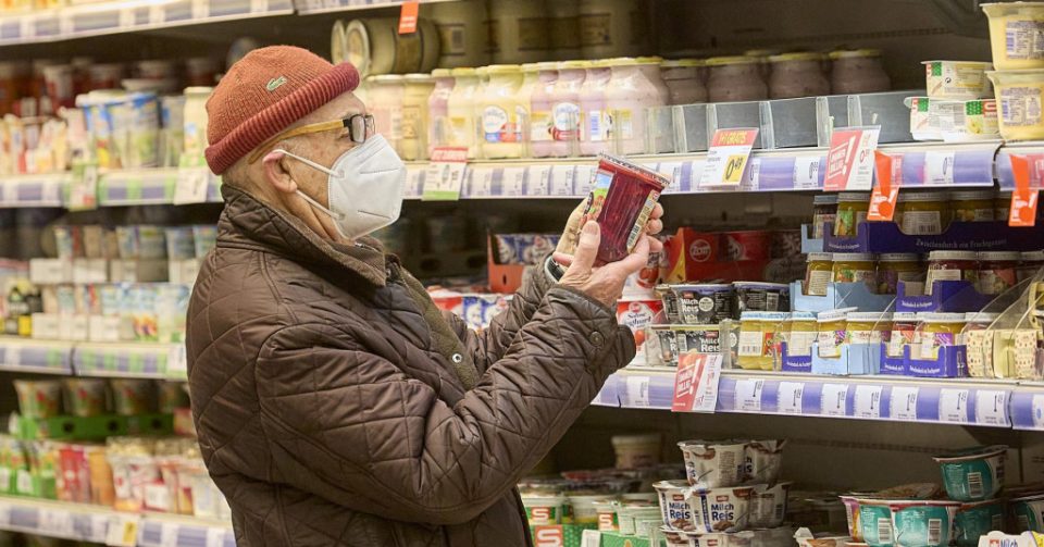 VMRO-DPMNE: The government froze prices of basic foodstuffs only after they went up