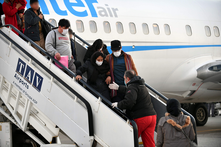 Macedonia temporarily takes in another 67 Afghan citizens