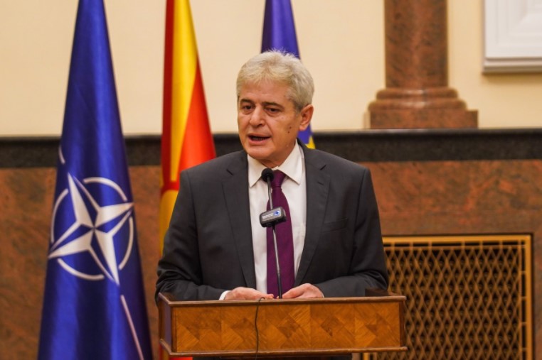 Ahmeti calls on the Government to accept Petkov’s demands and amends the Macedonian Constitution