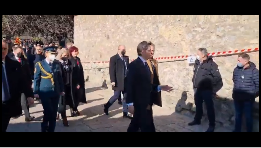 “Traitors” in front of Goce Delcev’s grave: Mickoski greeted with applause, Pendarovski and Grubi with whistles