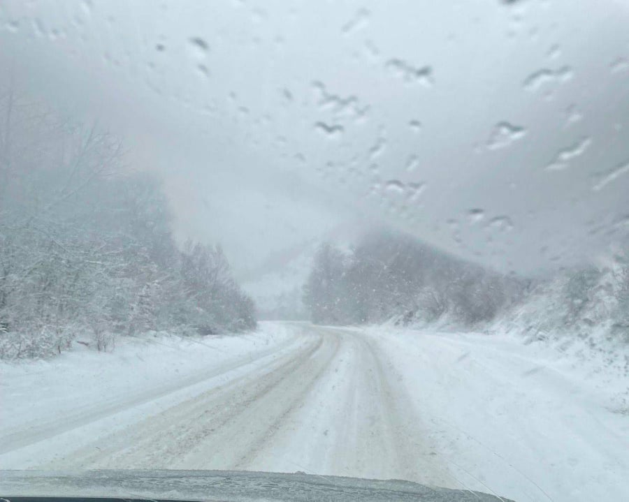Snow is not terrible, if you do not live in Macedonia – drivers advised to drive carefully, traffic on several roads across the country affected
