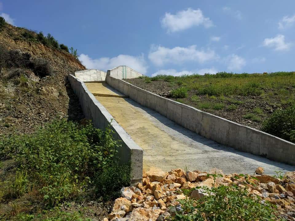 Lipa dam near Negotino is in danger of collapse