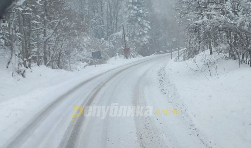 Late winter blast of snow hits Macedonia