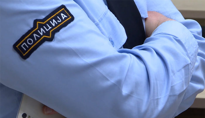 Police officers in Skopje with bilingual uniforms – Albanian language officially to be used on the uniforms