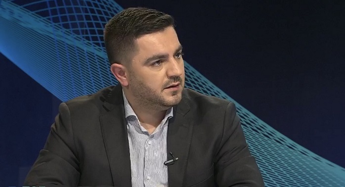 I’m Albanian – Kreshnik Bekteshi lashes out at a journalist who called him a “Macedonian minister”
