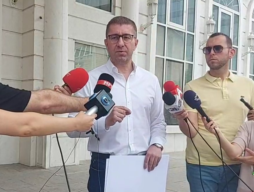 Mickoski alarms: Electricity will increase by more than 10%, in addition to the current 30%