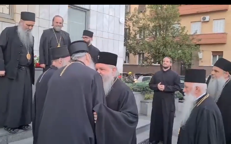 Macedonian Archbishop Stefan arrives in Belgrade to reconcile with the Serbian church – their final agreement remains a secret