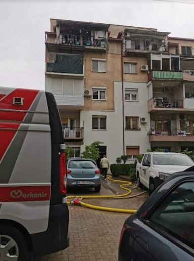 Thunder strikes building in Veles, small fire reported