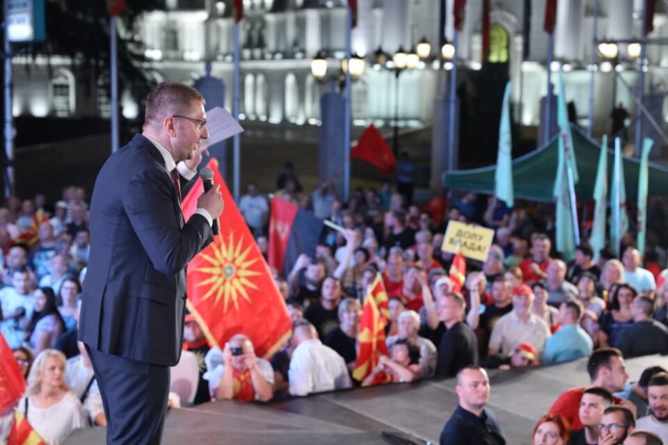 Mickoski addresses the right: Which is a better option for you – this government that brought betrayals or VMRO that fights against those betrayals?!