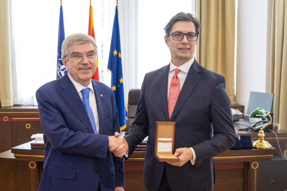 IOC President Bach awards Pierre de Coubertin medal to President Pendarovski