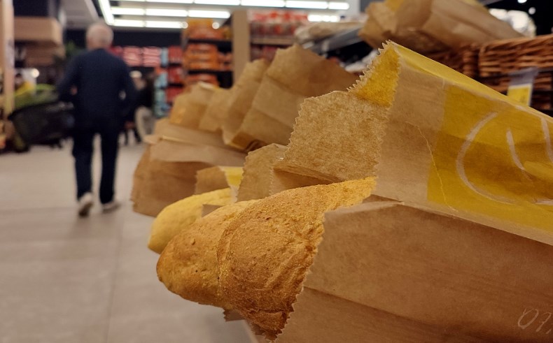 “Life has come”: Macedonians eat the most expensive bread in the Western Balkans