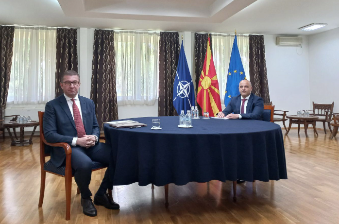 Mickoski: If Kovacevski gathers 80 MPs for constitutional changes, I will fulfill the promise given the next day, if he fails, let’s hold elections