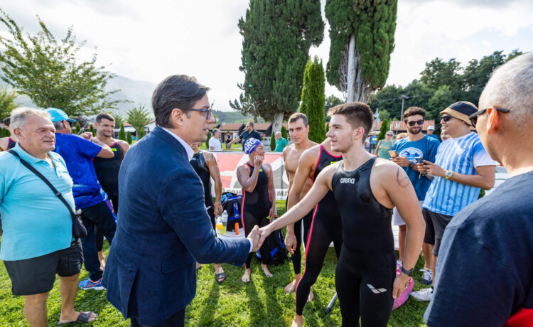 Hypocrisy or mistake: After allowing it to be cancelled, Pendaroski declared himself patron of the swimming marathon