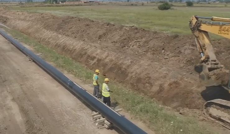 Serbia has a strategic interest in building an oil pipeline to Macedonia, Greece and Albania, as well as to Hungary