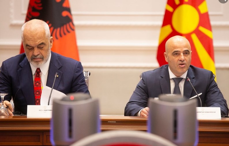 Kovacevski admits in front of Edi Rama that he does not have a majority to change the Constitution