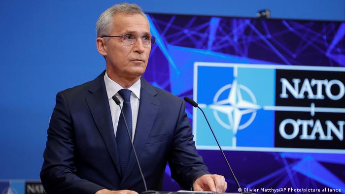 Soltenberg calls on NATO member states to supply more weapons to Ukraine