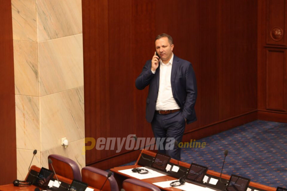Oliver Spasovski must leave the Interior Ministry – Criminals forced out police officers from the police station in Aracinovo