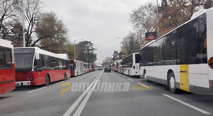 Mickoski with a solution for Skopje public transport: Instead of shady deals at secret meetings, let Arsovska and Kovacevski ask for a discount for the million-dollar oil contract that they all had before and there will be money for bus transporters
