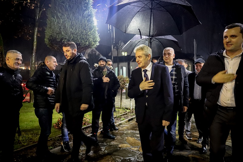 Ahmeti tries to keep his coalition with Kovacevski intact, promotes the new highway deal