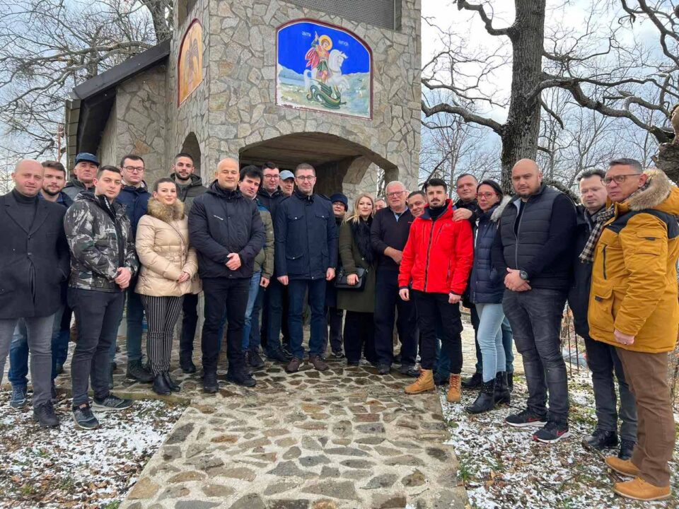 Mickoski in Tetovo: It is clear that the government must fall!