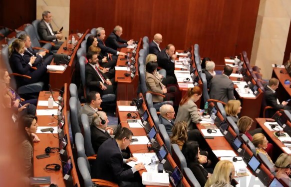 Nine deputies from the government do not want to vote for constitutional amendments?