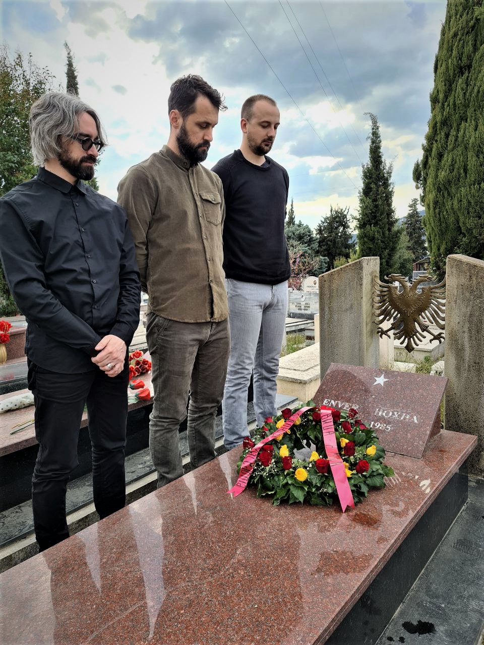 Levica leader Apasiev bowed on the grave of Albanian dictator Enver Hoxha