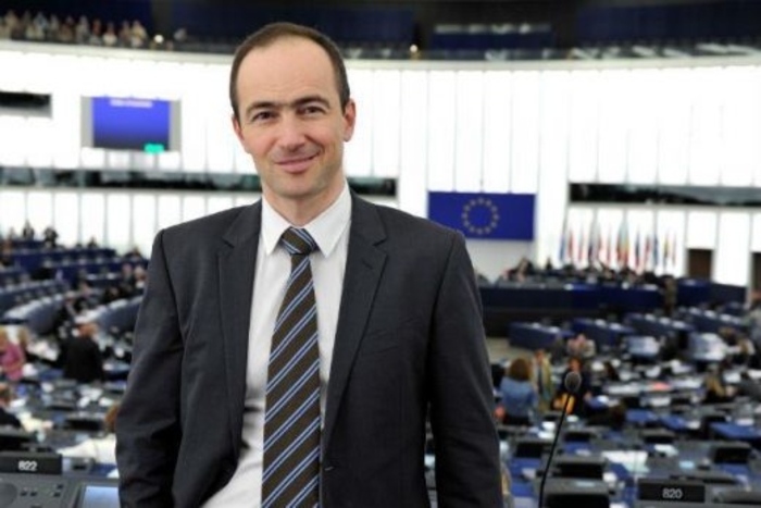 Bulgarian member of the European Parliament Andrey Kovatchev was banned from entering Macedonia