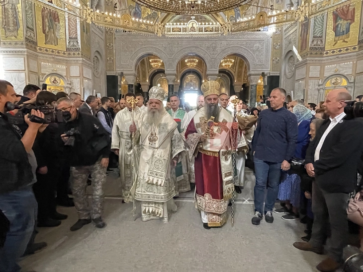 Joint service by the heads of the Macedonian and the Serbian Orthodox churches