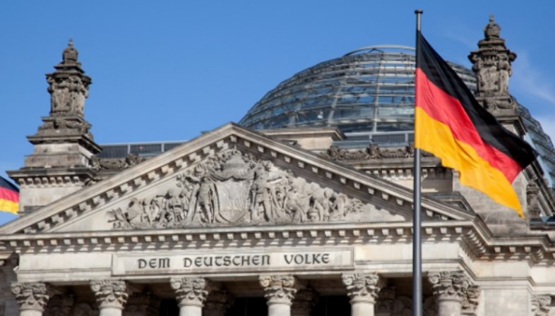 The German Bundestag adopted the resolution on Macedonia, the opposition adamantly against: “It is an instable and corrupt country”