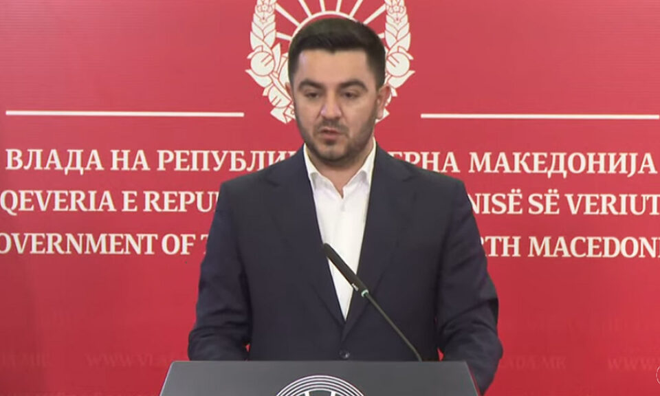 Economy Minister Bekteshi failed to show at a press conference; uninformed reporters were waiting for over an hour