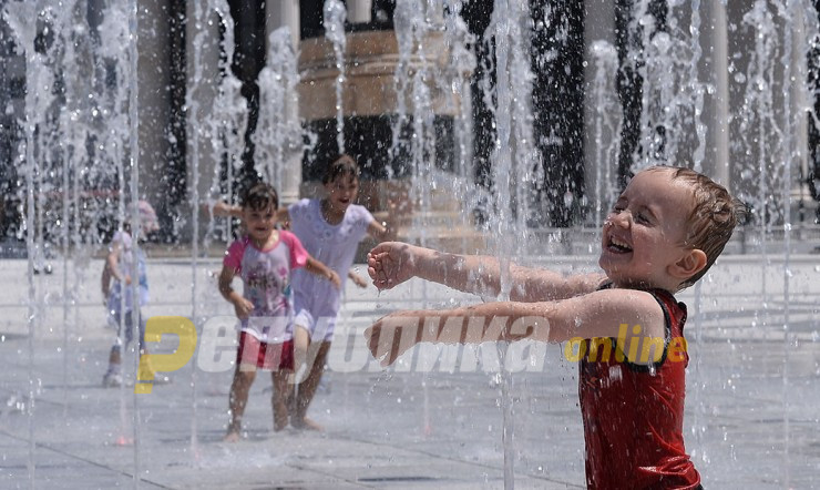 Government extended heat wave measures for two more days