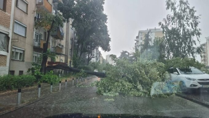 Skopje hit by a powerful storm