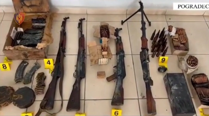 Albanian man planned to smuggle weapons into Macedonia