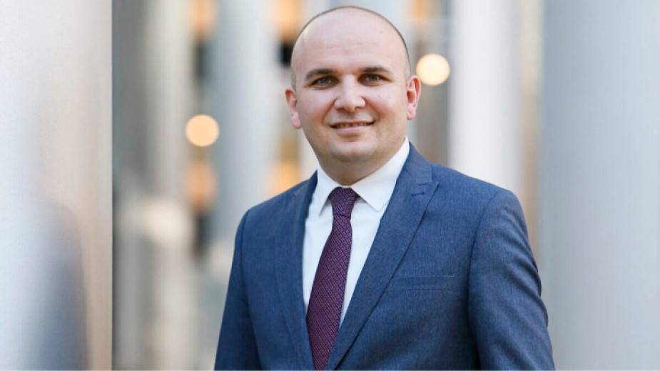 Bulgarian MEP Kyuchyuk warns Macedonia that it will fall behind Albania
