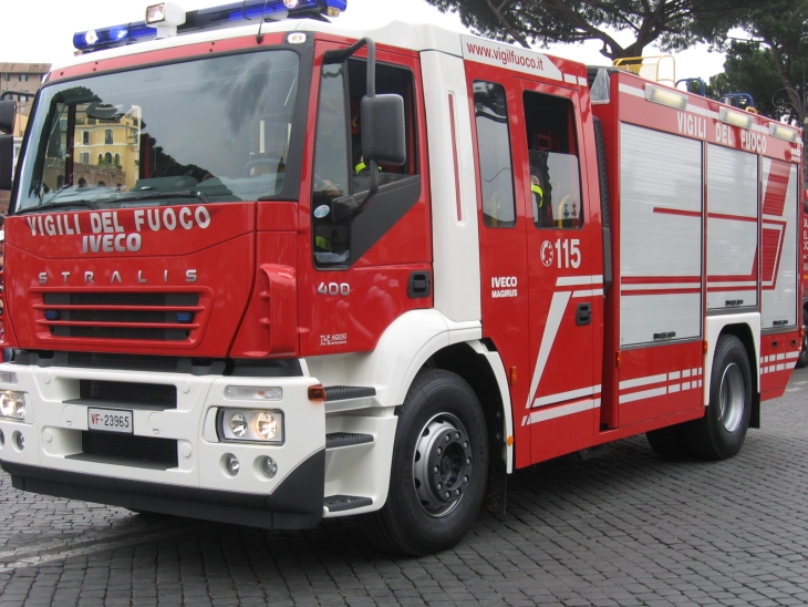 A hospital fire near Rome left many dead and 200 people evacuated