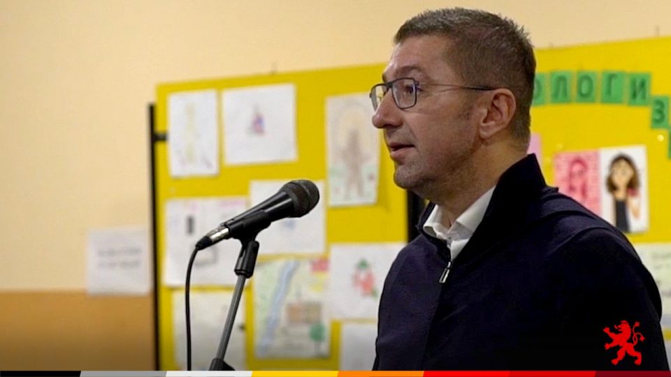 Ahead of the elections, Mickoski calls on the Macedonian community to be active in the political life in Serbia