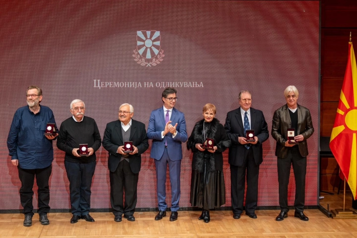 Renowned authors, actors, directors, and musicians receive Orders of Merit from the president