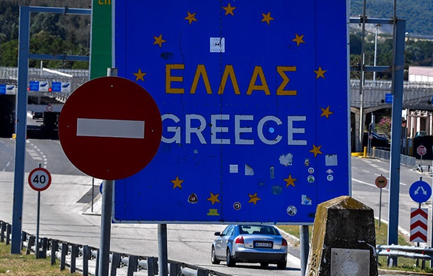 Today, the border crossings from Greece to Macedonia will be closed for a few hours