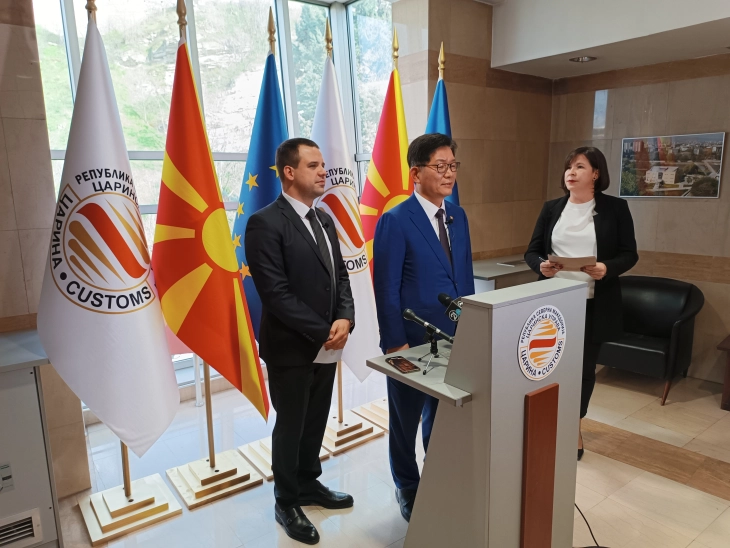 Heads of the data warehouse and risk management departments in Macedonia and Korea launch the project