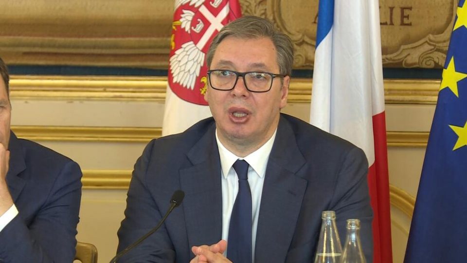 Vucic ironically thanks Macedonia for co-sponsoring the Srebrenica genocide resolution