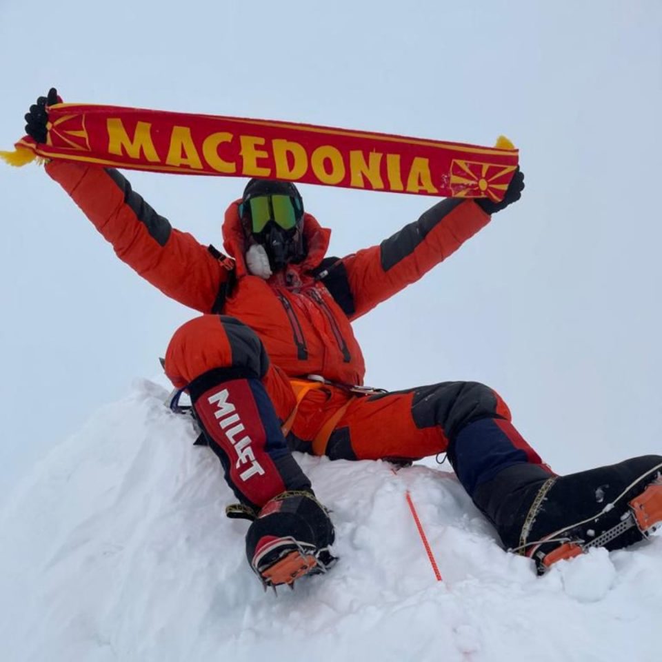 Dr. Kedev opened Macedonia and Lotse, thereby conquering 10 of the 14 highest peaks in the world