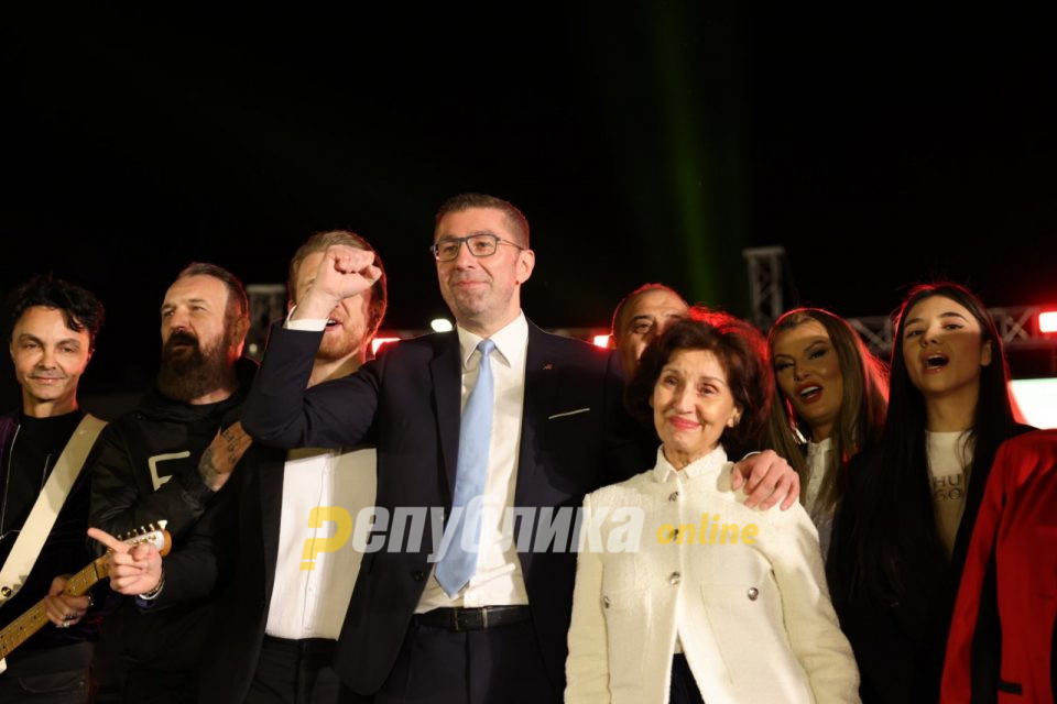 Mickoski believes that using the name Macedonia in public does not violate the Prespa Treaty
