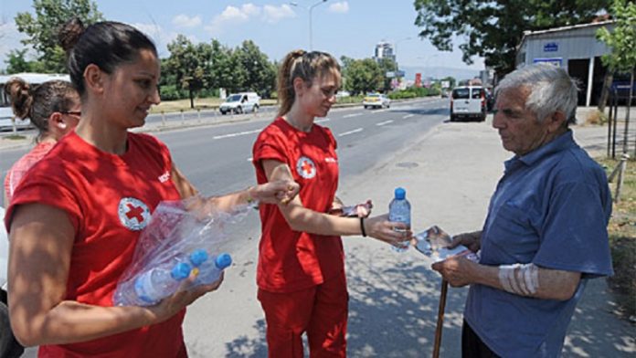 Heat wave in Macedonia, Red Cross teams will patrol the center of the city and at the bus stations between 11 am and 4 pm, they will distribute water