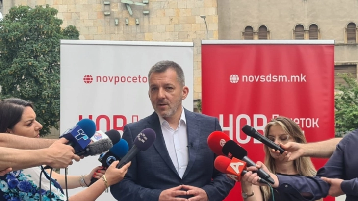 Despotovski makes a symbolic statement in front of the City of Skopje Museum that he would run for SDSM leader